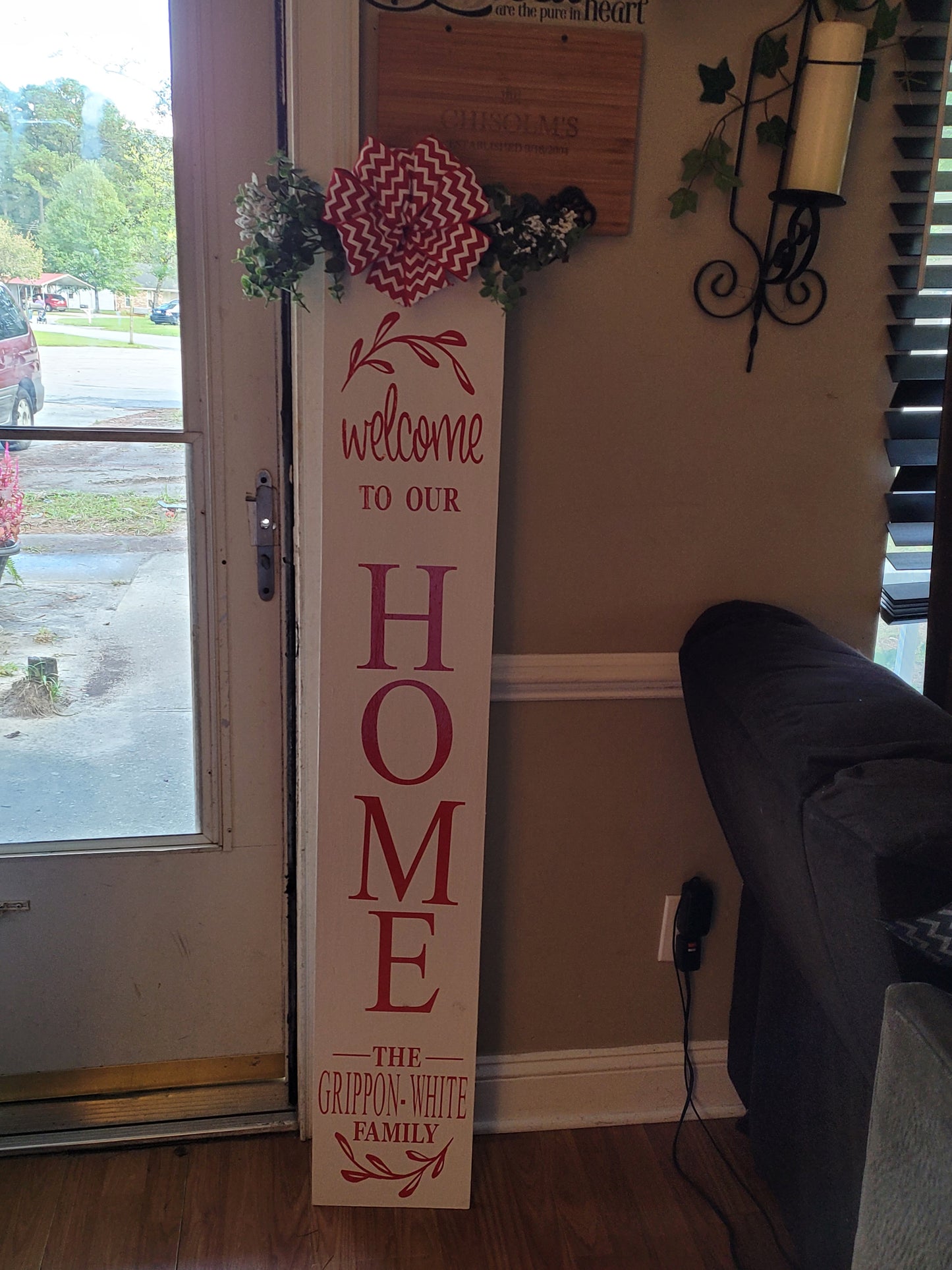 Welcome to Our Home (w/ surname and bow option)